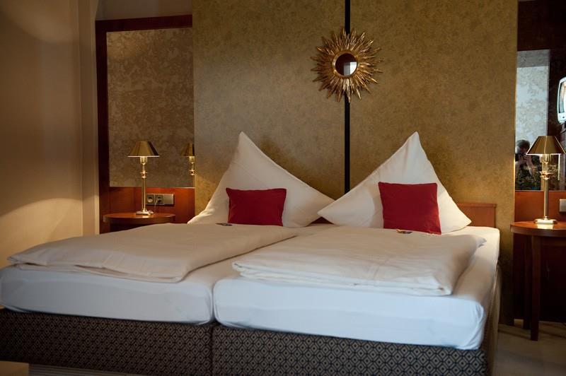 Hotel Central 프랑켄탈 객실 사진