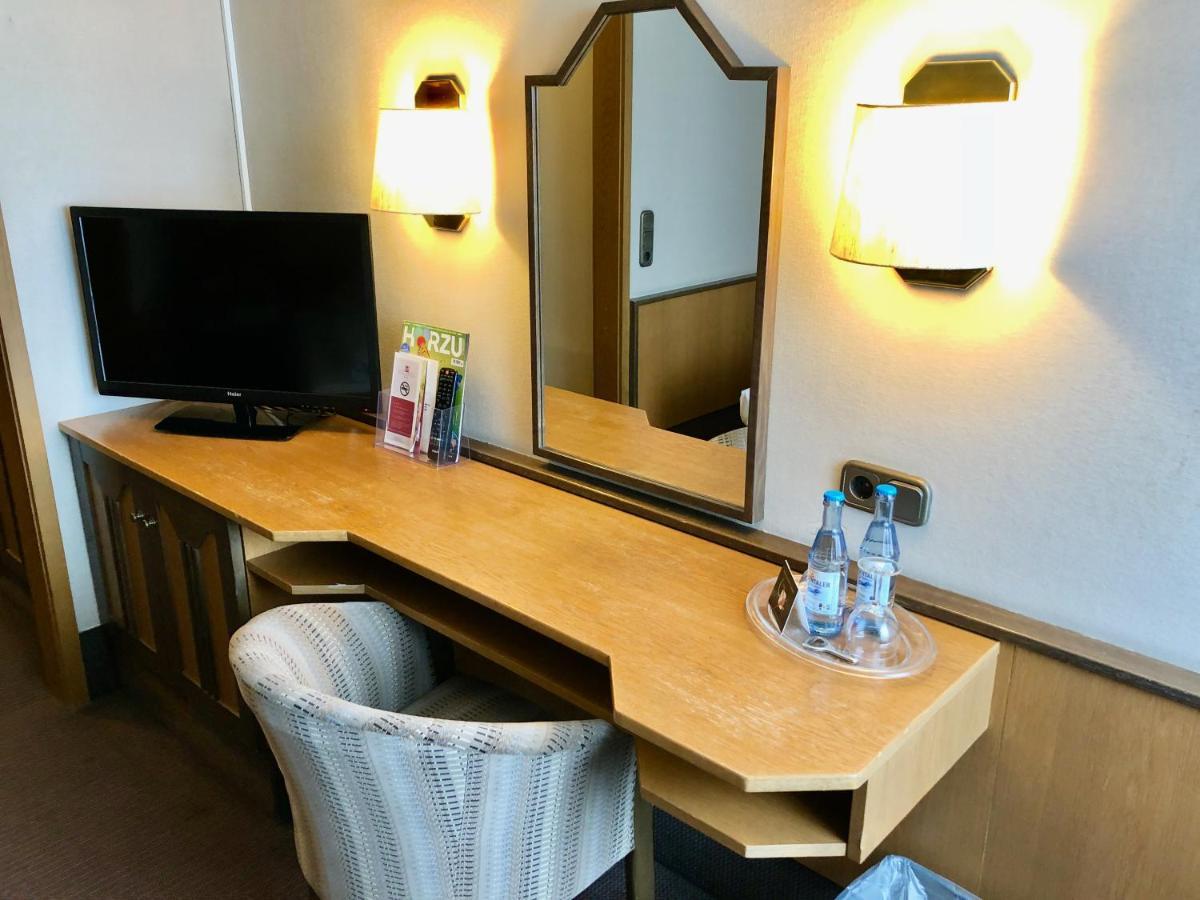 Hotel Central 프랑켄탈 외부 사진